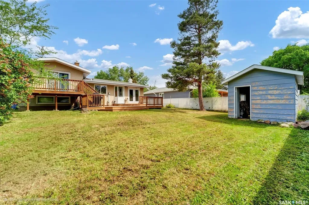 3421 Harrington Street Saskatoon SK S7H 3Y3