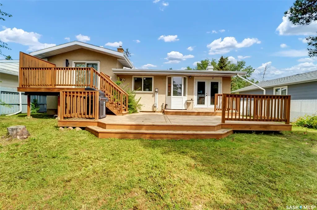 3421 Harrington Street Saskatoon SK S7H 3Y3