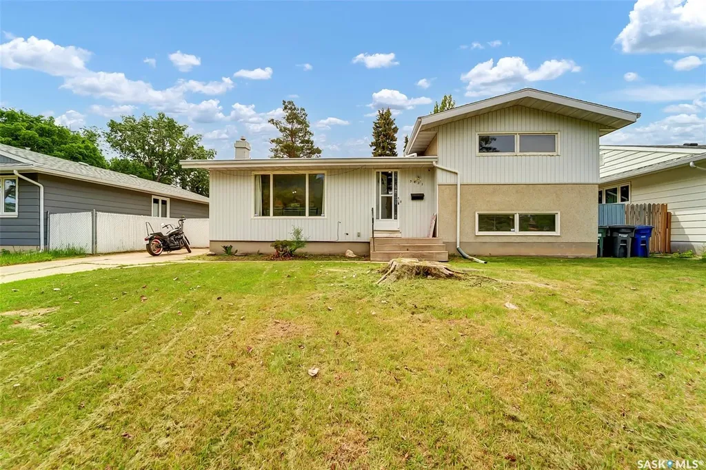 3421 Harrington Street Saskatoon SK S7H 3Y3