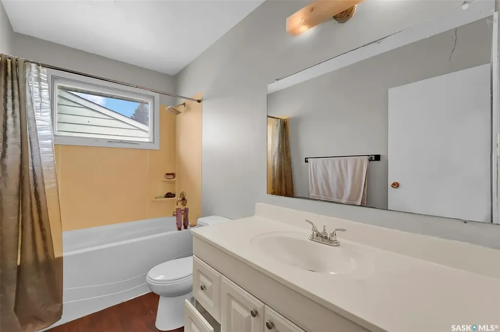3421 Harrington Street Saskatoon SK S7H 3Y3