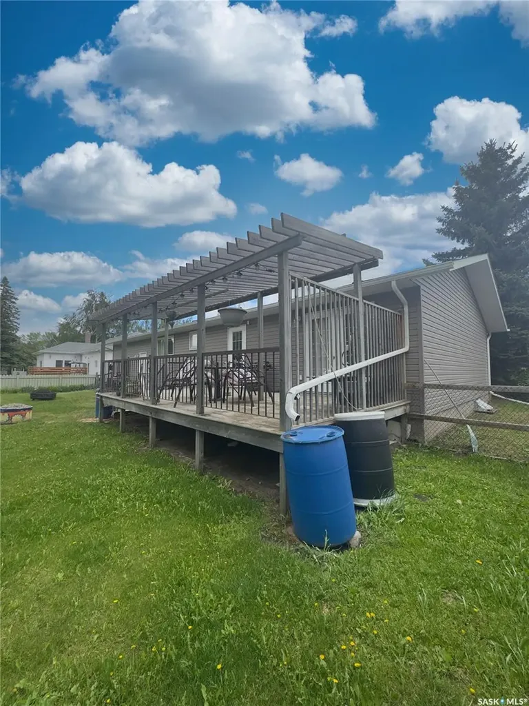 4010 1st Avenue E Waldheim SK S0K 4R0