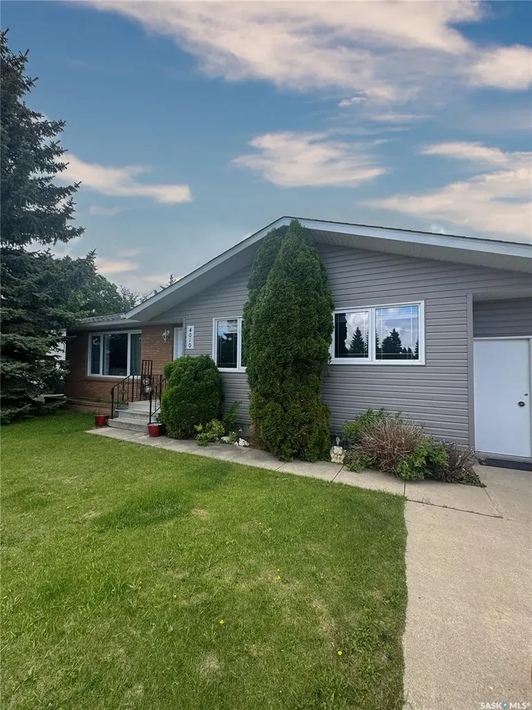 4010 1st Avenue E Waldheim SK S0K 4R0