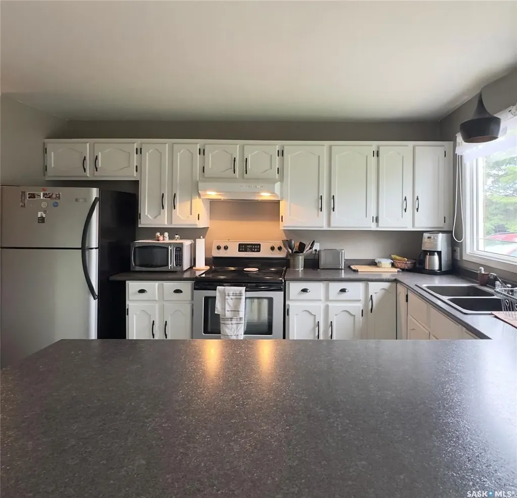 4010 1st Avenue E Waldheim SK S0K 4R0