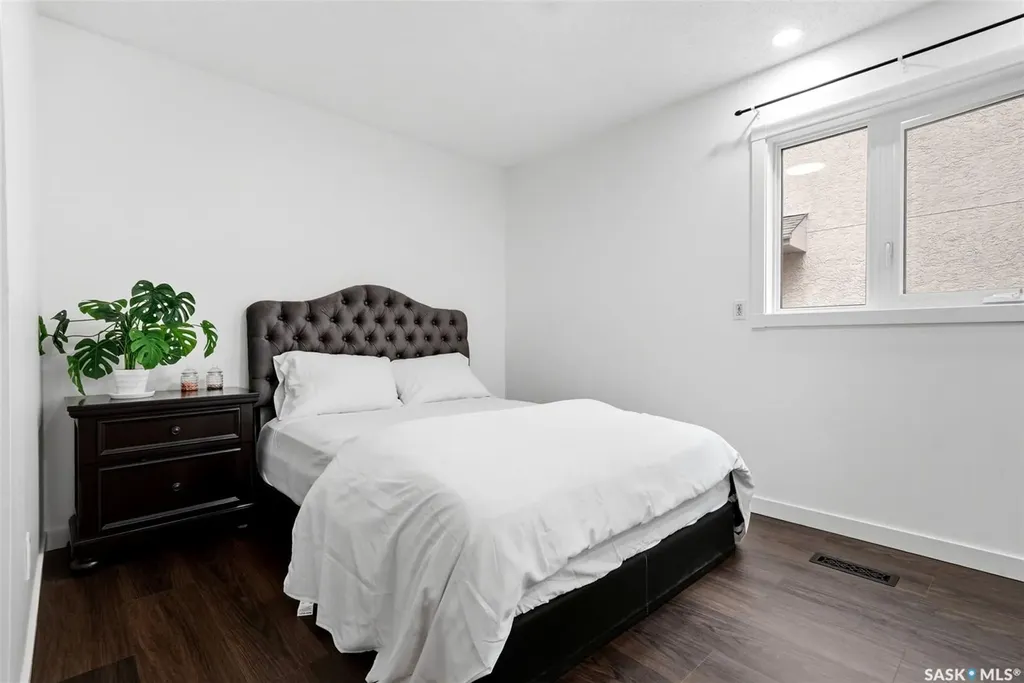 1719 Boyd Street E Regina SK S4V 1S5