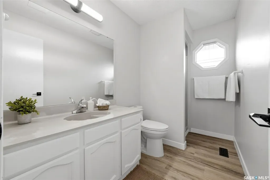 1719 Boyd Street E Regina SK S4V 1S5