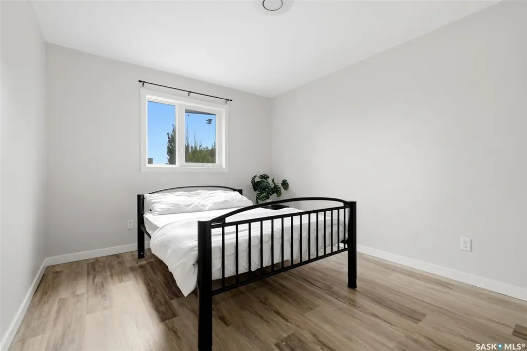 1719 Boyd Street E Regina SK S4V 1S5