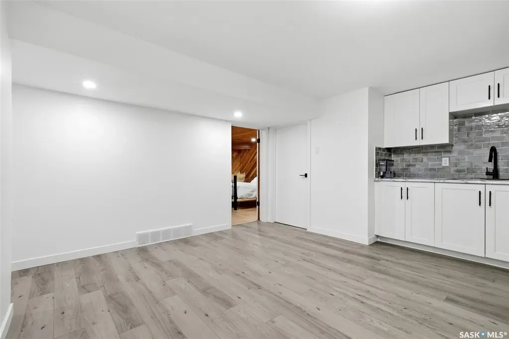 1719 Boyd Street E Regina SK S4V 1S5