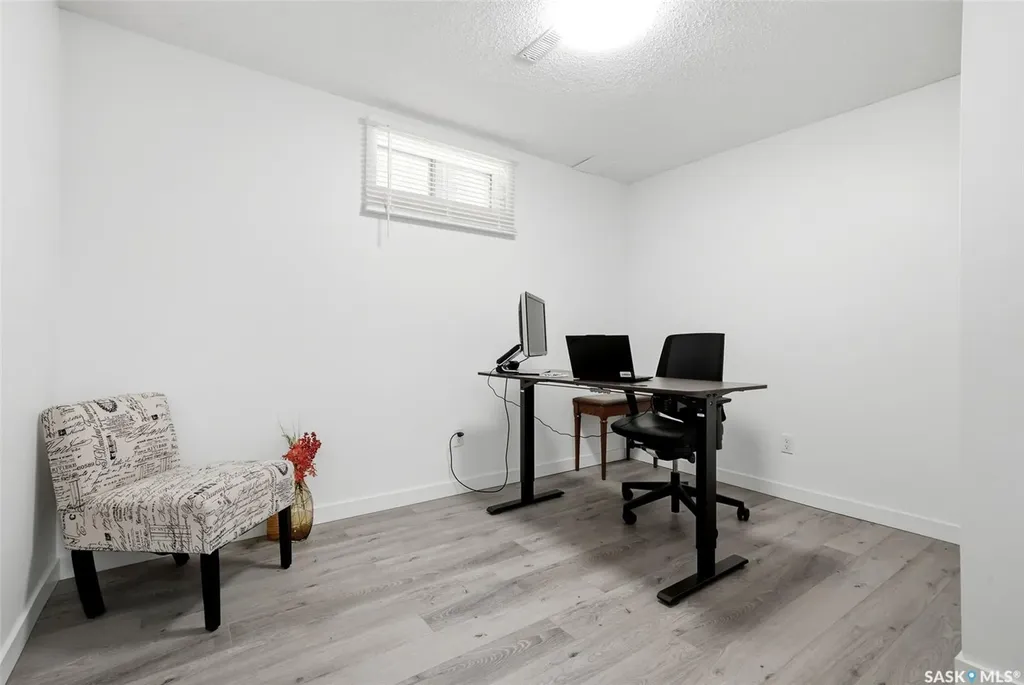1719 Boyd Street E Regina SK S4V 1S5
