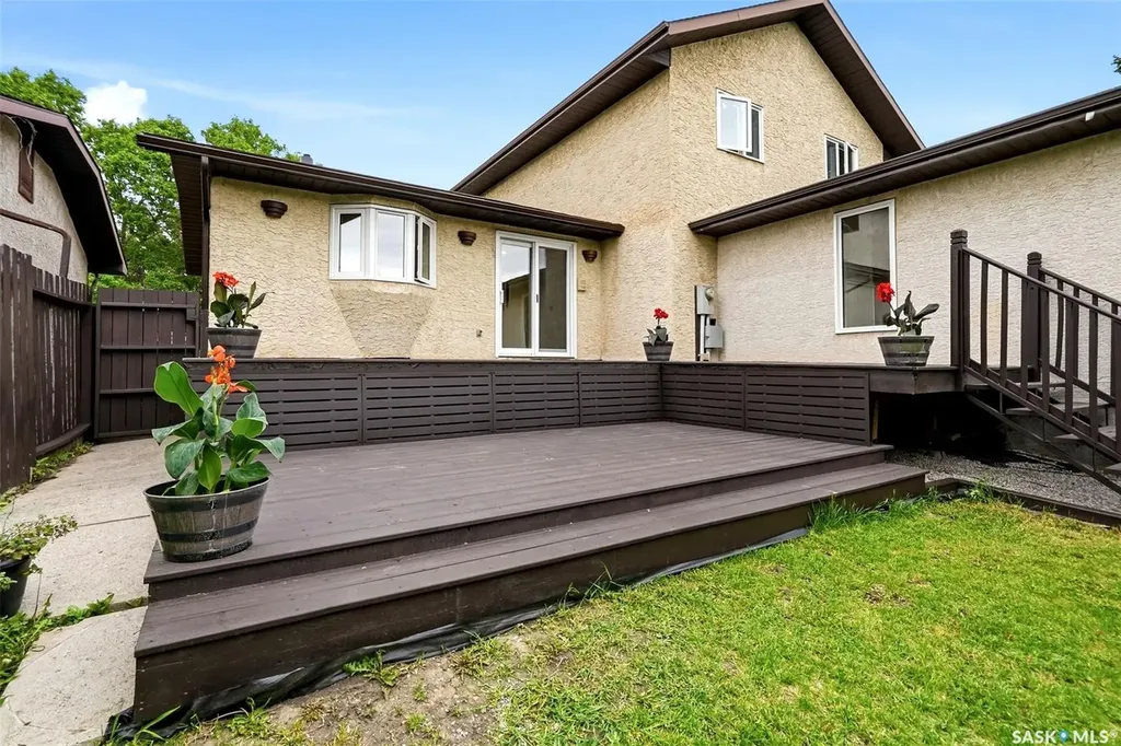 1719 Boyd Street E Regina SK S4V 1S5