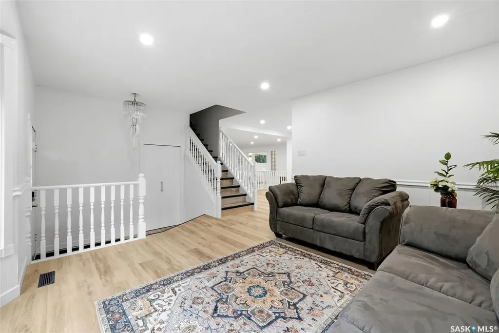 1719 Boyd Street E Regina SK S4V 1S5