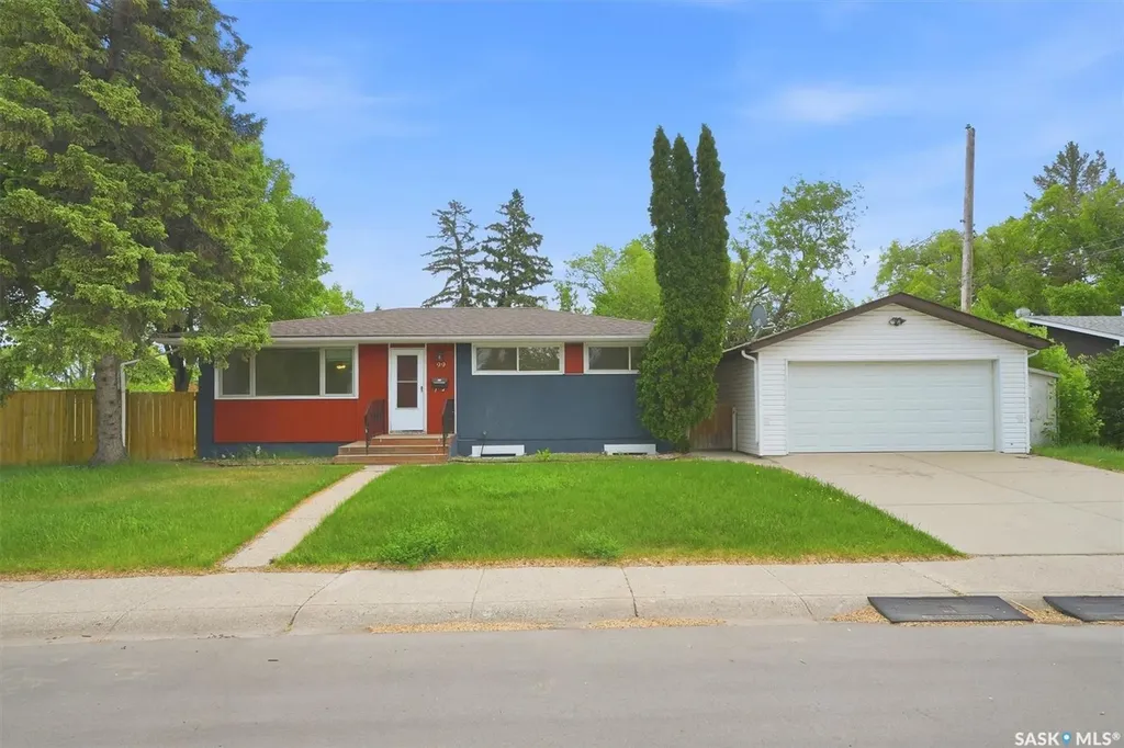 99 Lindsay Drive Saskatoon SK S7H 3E4