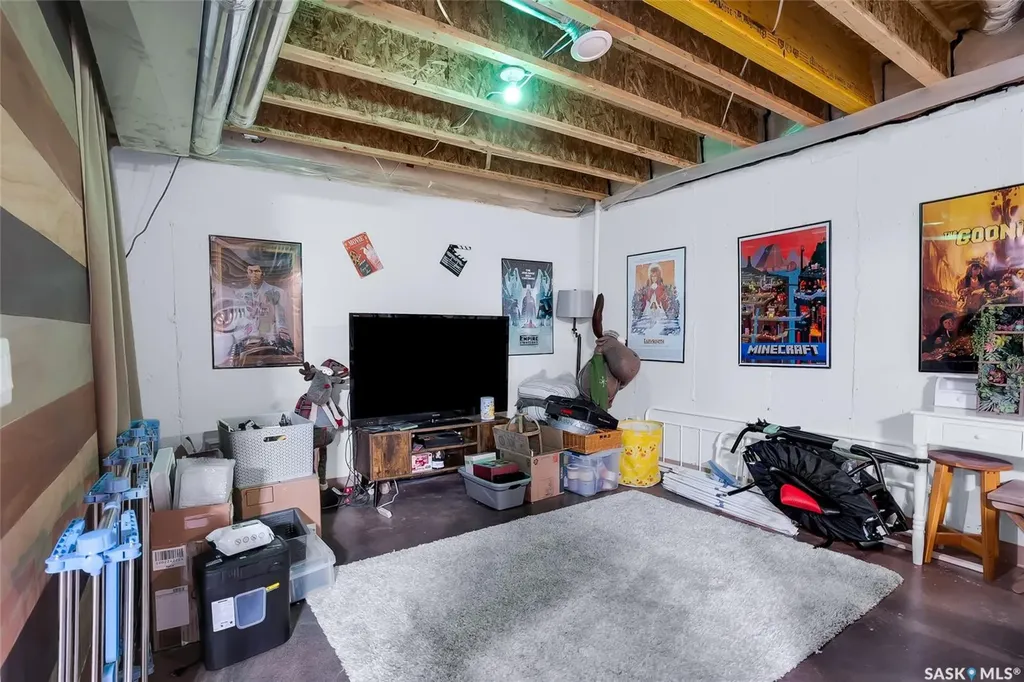 1057 Kolynchuk Crescent Saskatoon SK S7T 0X4