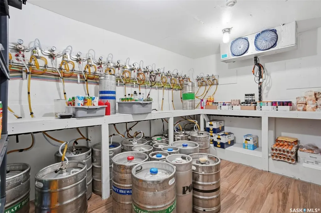 244 1st Avenue N Saskatoon SK S7K 1X1