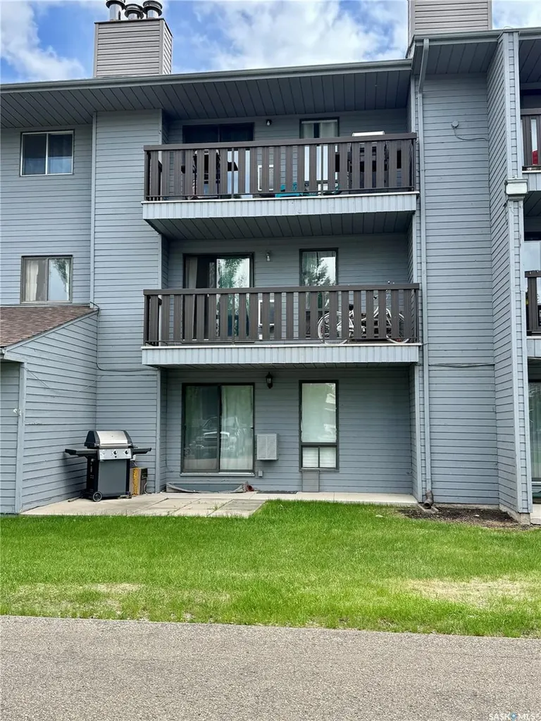 289 Fietz Street Yorkton SK S3N 3P6