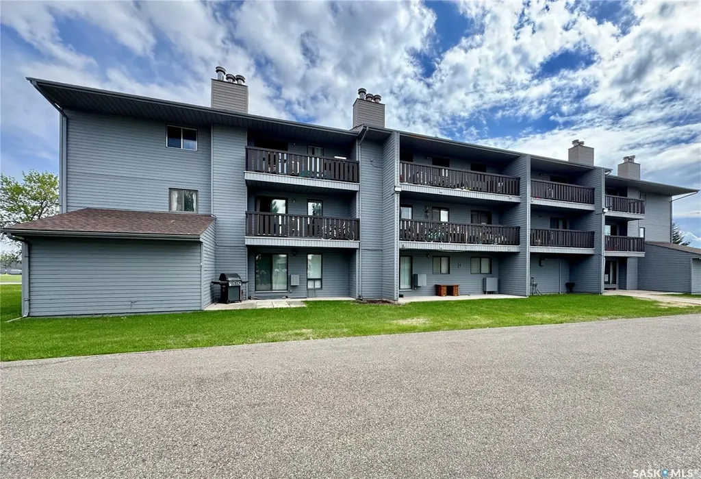 289 Fietz Street Yorkton SK S3N 3P6