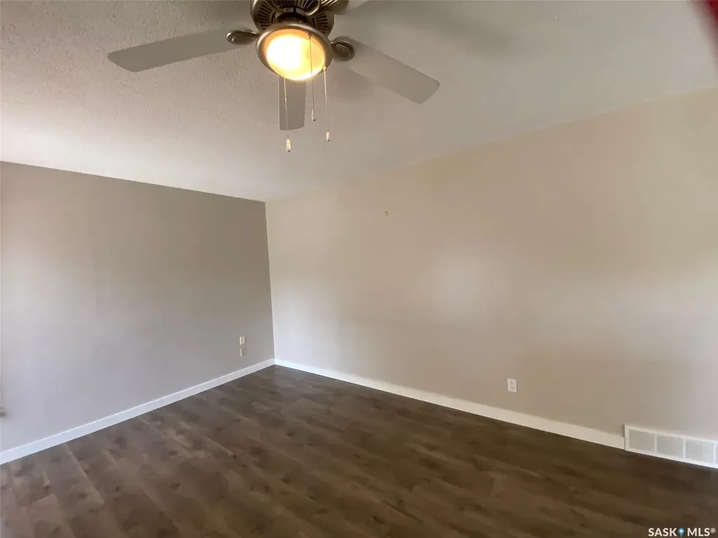 59 Deerwood Crescent Yorkton SK S3N 2M4