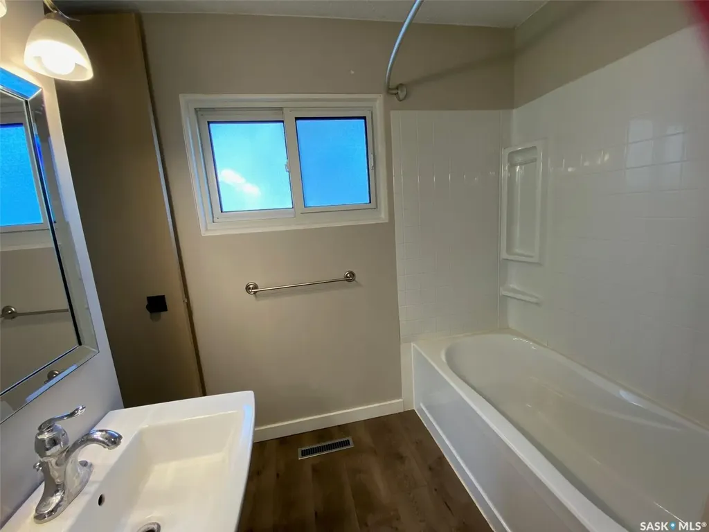 59 Deerwood Crescent Yorkton SK S3N 2M4