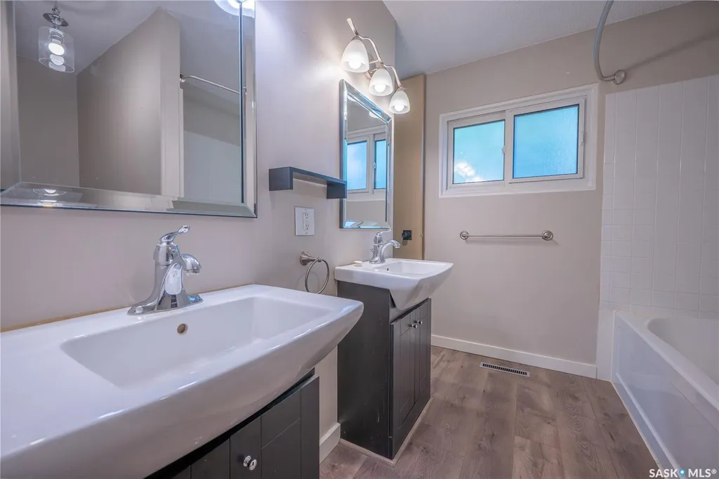 59 Deerwood Crescent Yorkton SK S3N 2M4