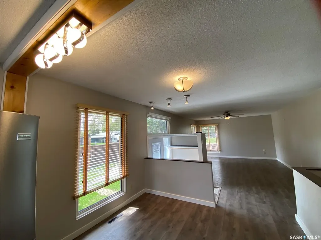 59 Deerwood Crescent Yorkton SK S3N 2M4