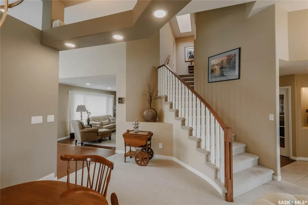 510 Eastman Cove Saskatoon SK S7N 4K9