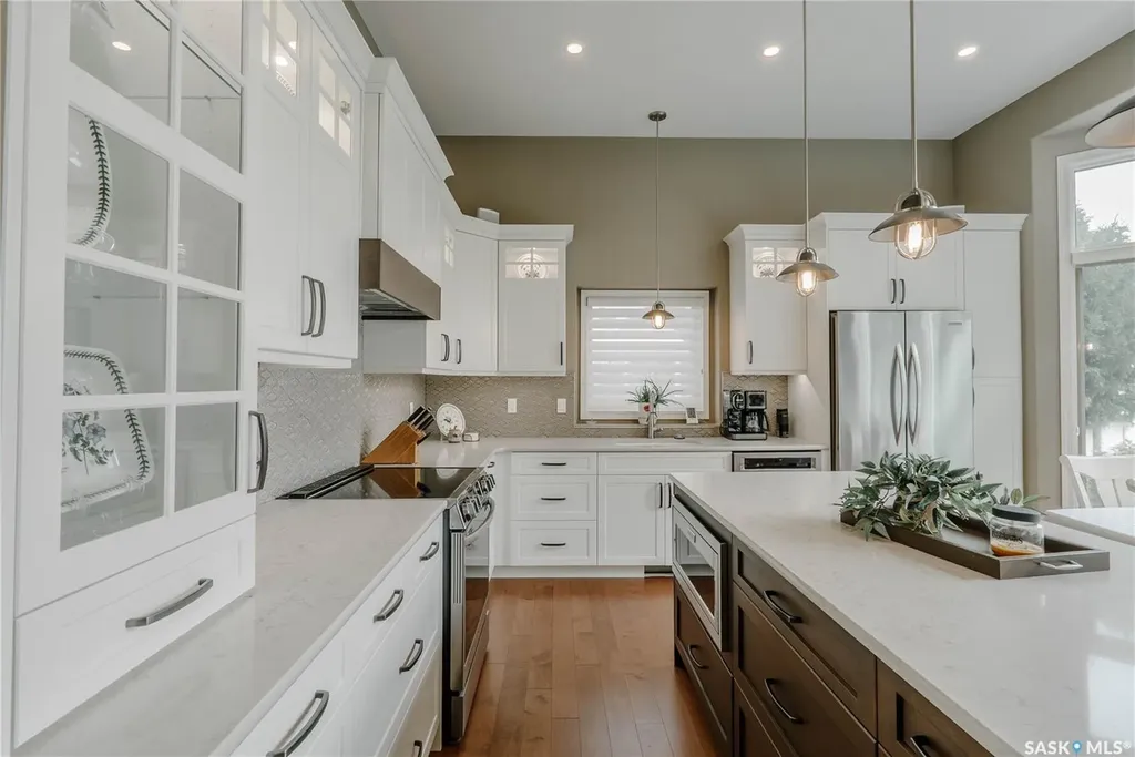 510 Eastman Cove Saskatoon SK S7N 4K9