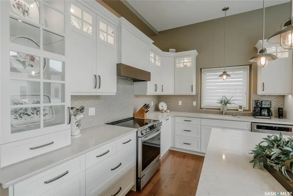 510 Eastman Cove Saskatoon SK S7N 4K9