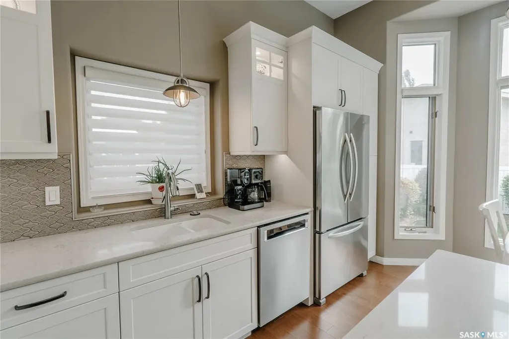 510 Eastman Cove Saskatoon SK S7N 4K9