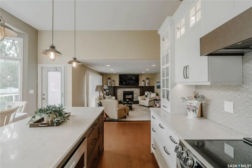 510 Eastman Cove Saskatoon SK S7N 4K9