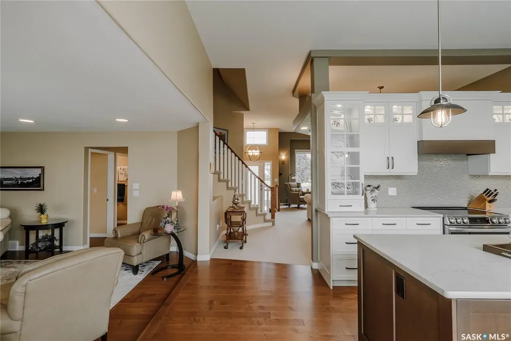 510 Eastman Cove Saskatoon SK S7N 4K9