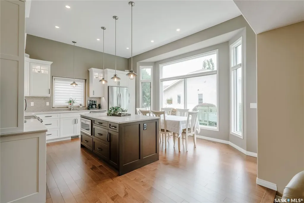 510 Eastman Cove Saskatoon SK S7N 4K9