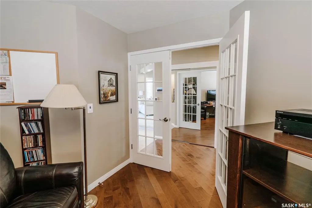 510 Eastman Cove Saskatoon SK S7N 4K9