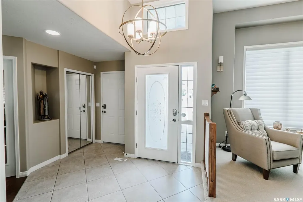510 Eastman Cove Saskatoon SK S7N 4K9