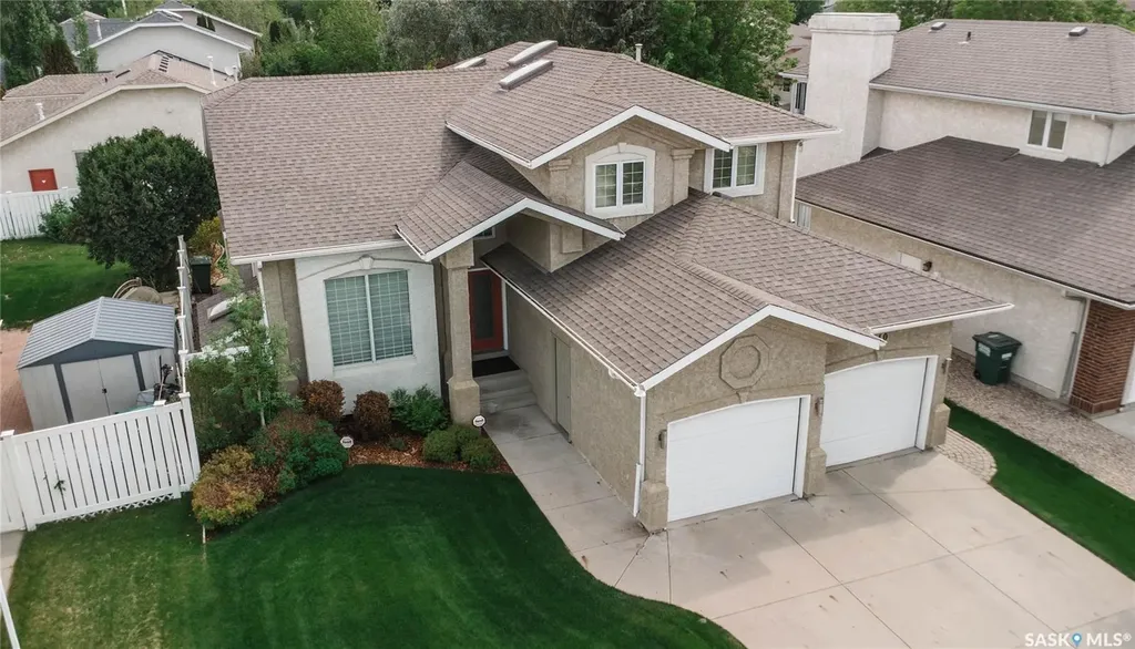 510 Eastman Cove Saskatoon SK S7N 4K9