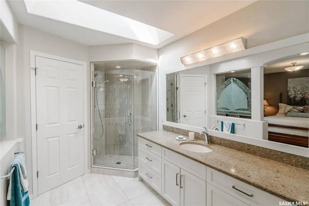 510 Eastman Cove Saskatoon SK S7N 4K9