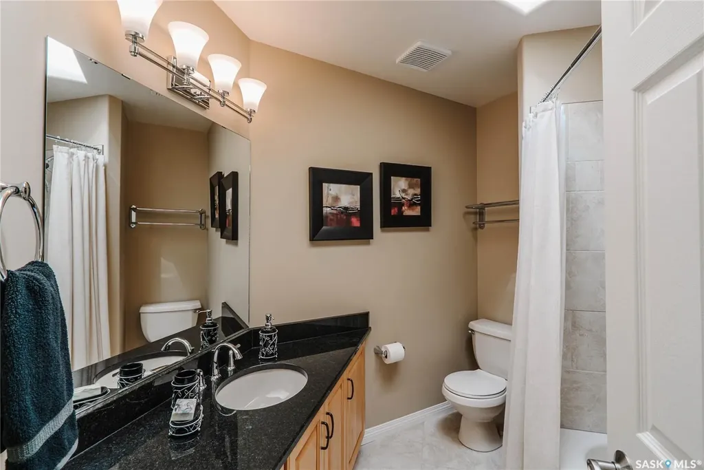 510 Eastman Cove Saskatoon SK S7N 4K9