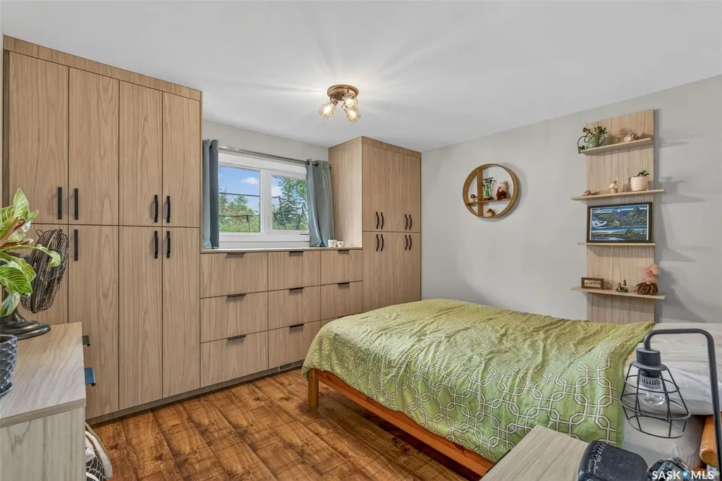 2326 Mcdonald Avenue Prince Albert SK S6V 2V6
