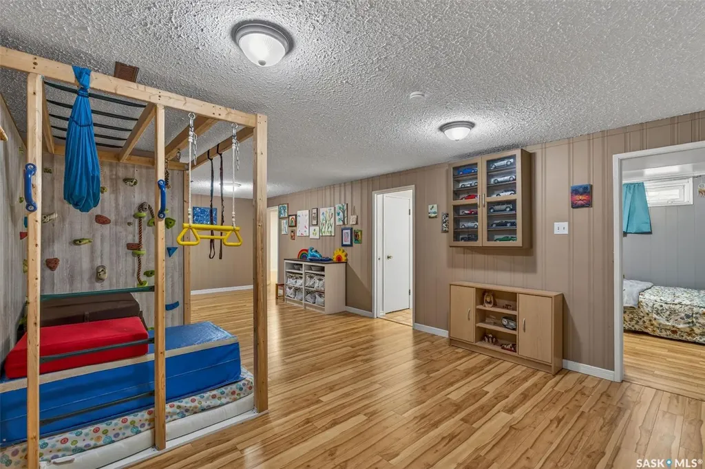 2326 Mcdonald Avenue Prince Albert SK S6V 2V6