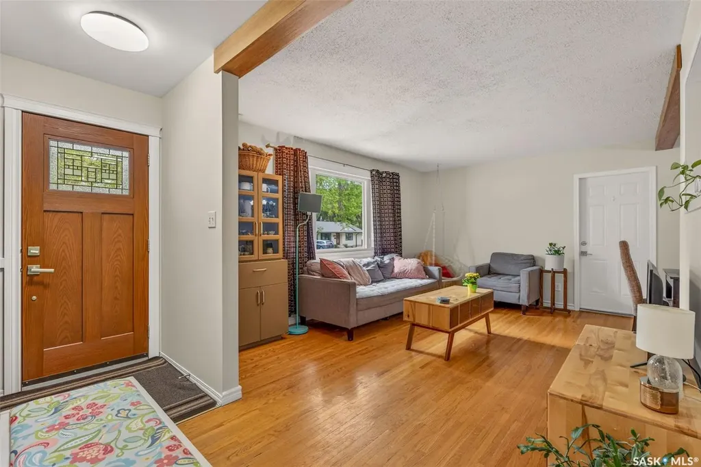 2326 Mcdonald Avenue Prince Albert SK S6V 2V6