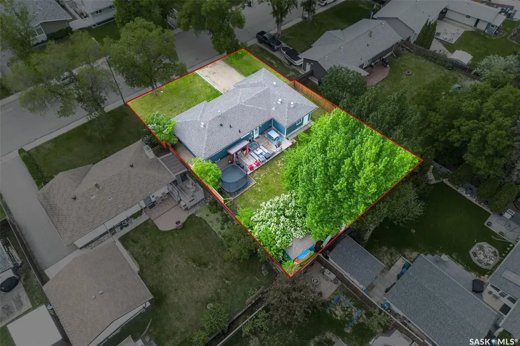2326 Mcdonald Avenue Prince Albert SK S6V 2V6