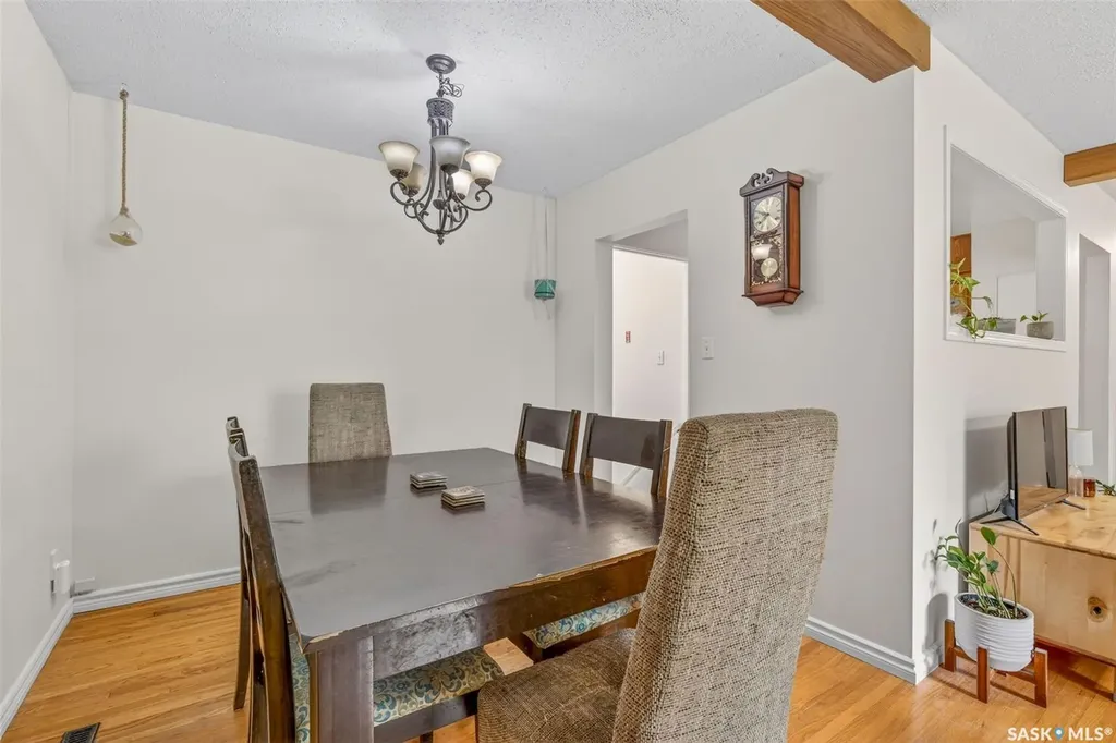 2326 Mcdonald Avenue Prince Albert SK S6V 2V6
