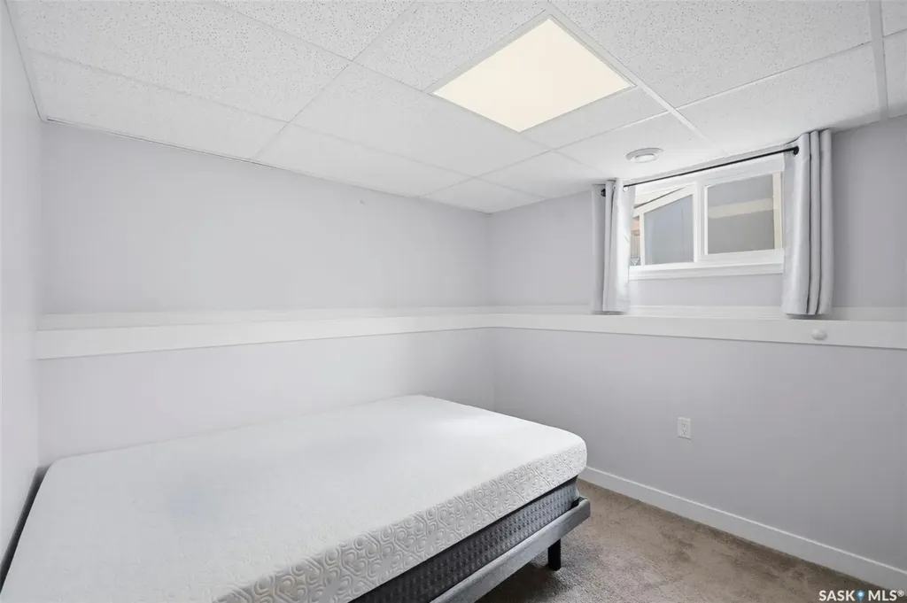 1521 Laura Avenue Saskatoon SK S7N 2R8