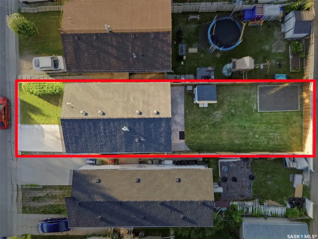 1521 Laura Avenue Saskatoon SK S7N 2R8