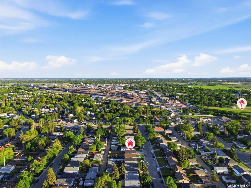 1521 Laura Avenue Saskatoon SK S7N 2R8
