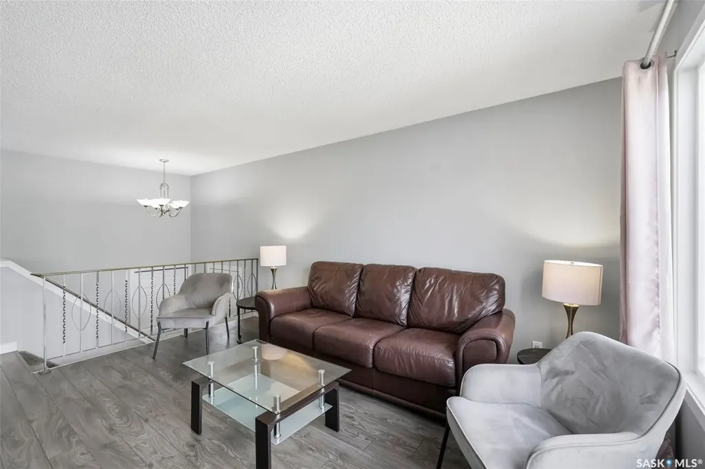 1521 Laura Avenue Saskatoon SK S7N 2R8