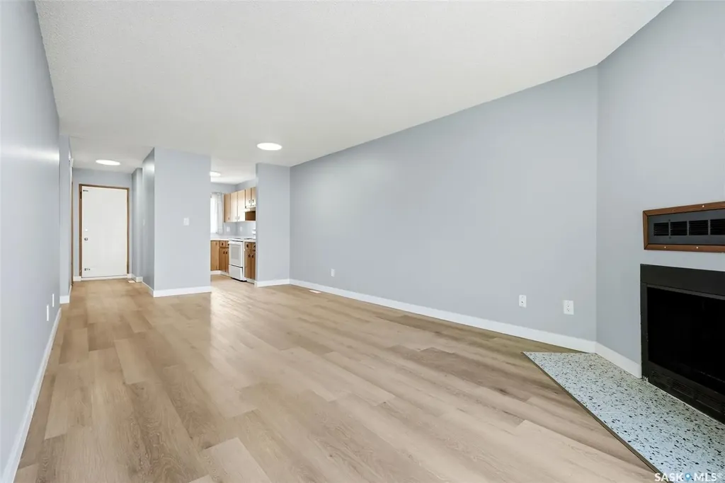 6463 Rochdale Boulevard Regina SK S4X 2Y9