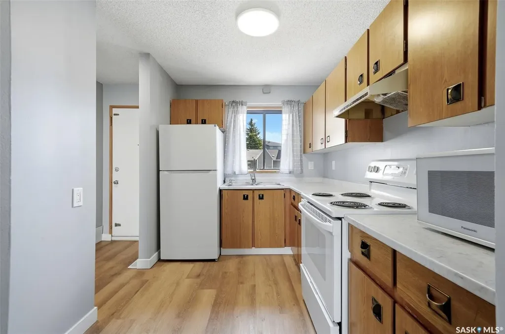 6463 Rochdale Boulevard Regina SK S4X 2Y9