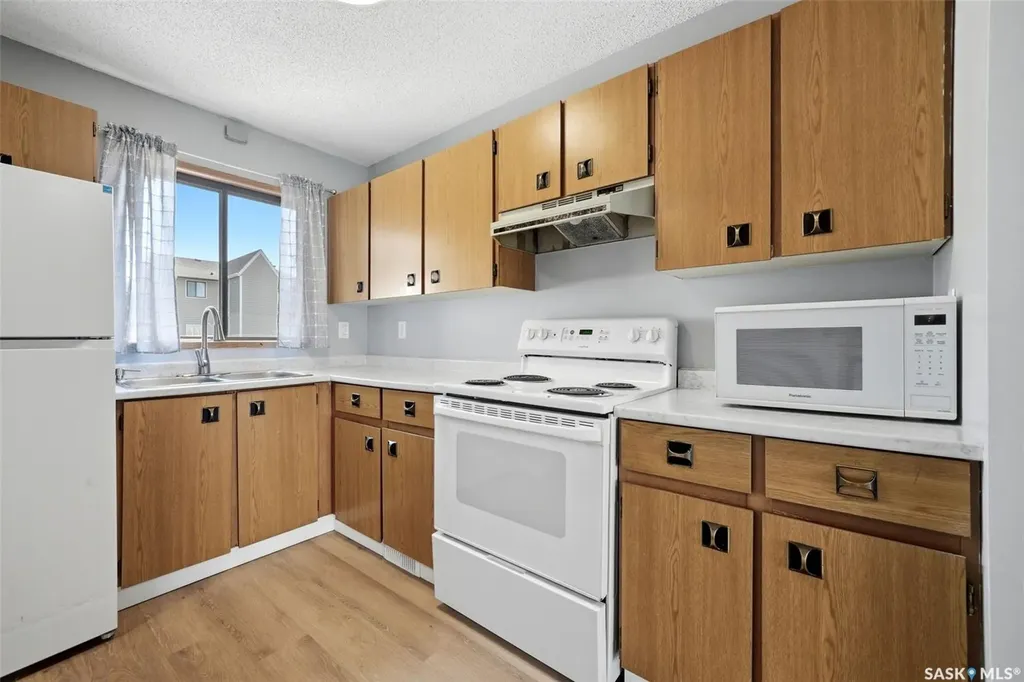 6463 Rochdale Boulevard Regina SK S4X 2Y9
