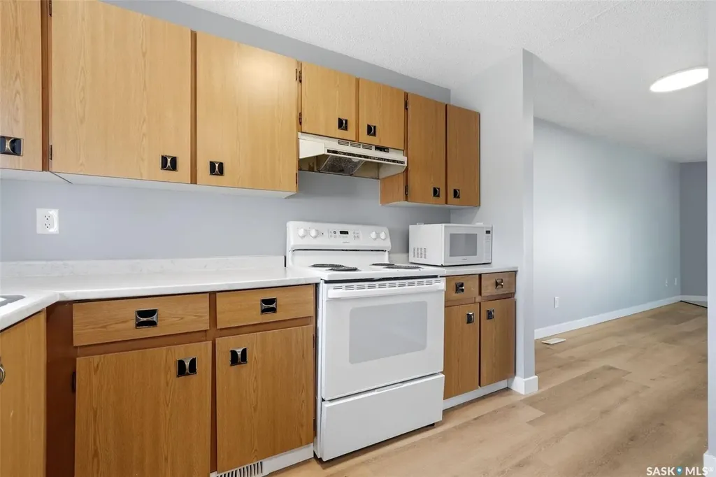6463 Rochdale Boulevard Regina SK S4X 2Y9