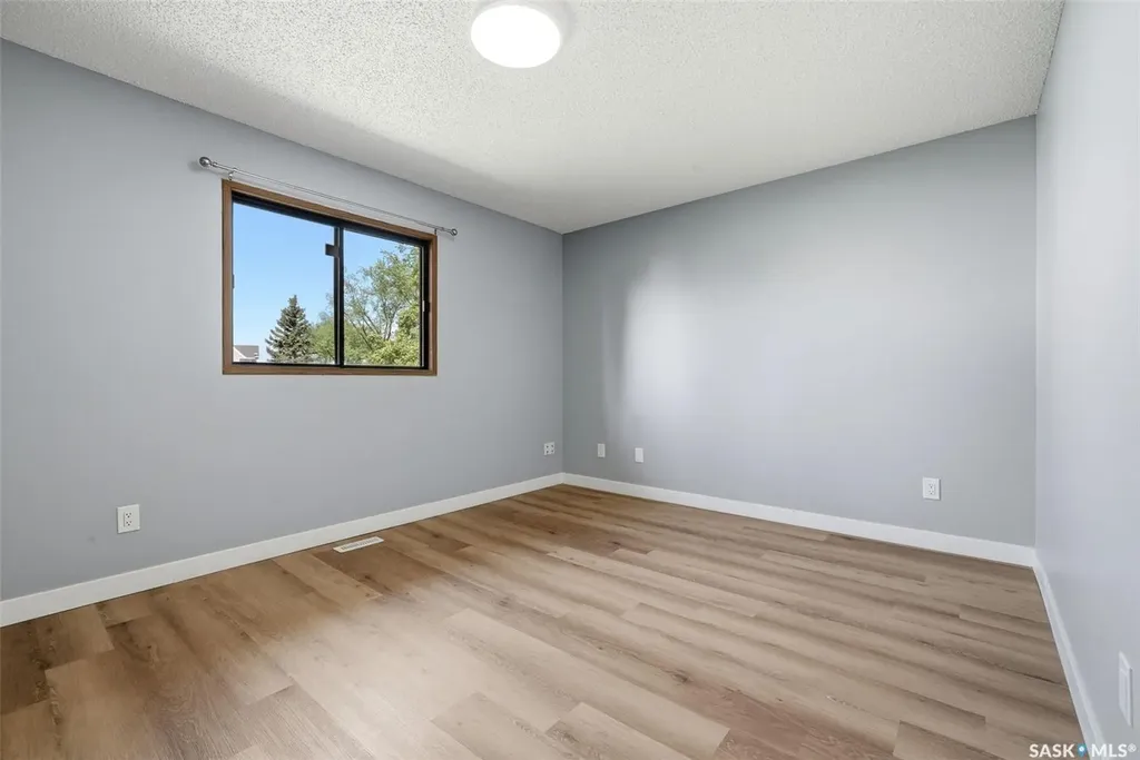 6463 Rochdale Boulevard Regina SK S4X 2Y9