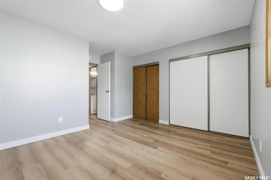 6463 Rochdale Boulevard Regina SK S4X 2Y9